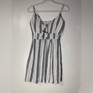 White and Blue beachy vibes dress. Great condition.